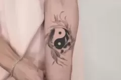 best-yin-yang-tattoo-300x300